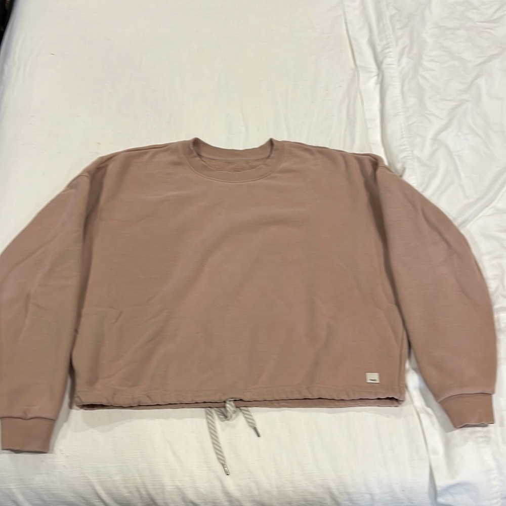 Vuori sweatshirt Size Large
